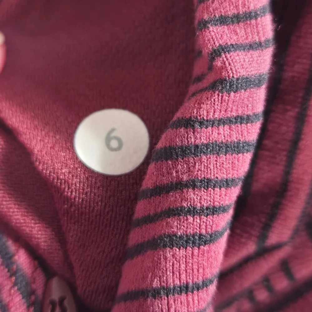 Lululemon Long Sleeve Shirt Womens‎ 6 Burgundy Striped Thumbholes Activewear